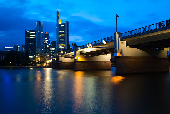 Frankfurt - Mainhattan Skyline