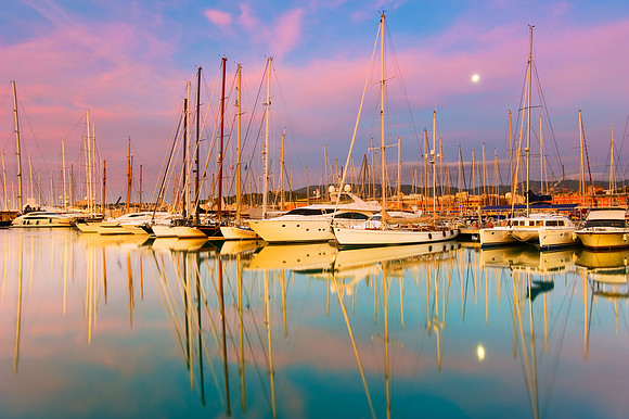 Palma de Mallorca - Moonset at the Marina