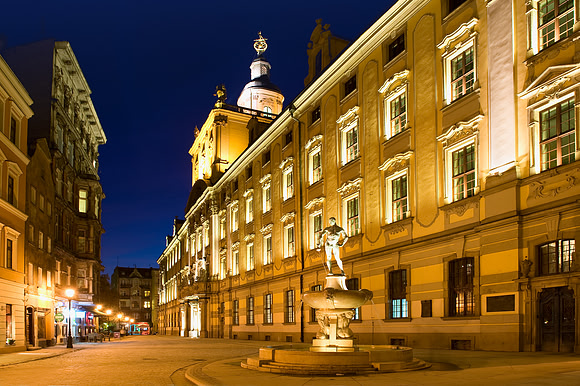 Wroclaw - The Naked Fencer by  Hugo Lederer