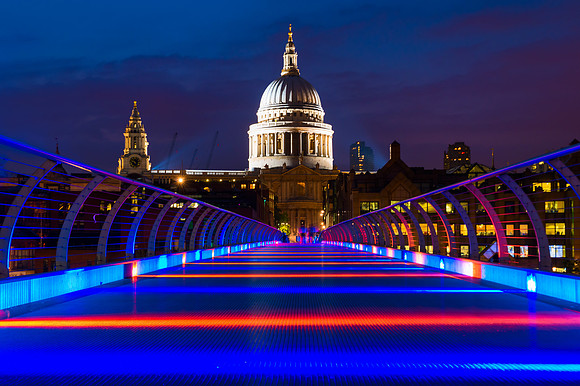 London - St. Paul's Cathedral and the Millennium Bridge