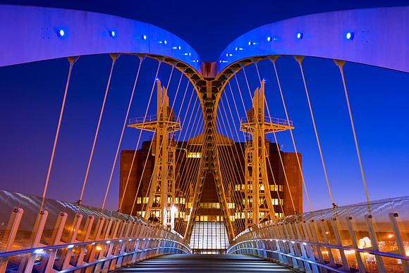 Manchester - Salford Quays Millennium Bridge