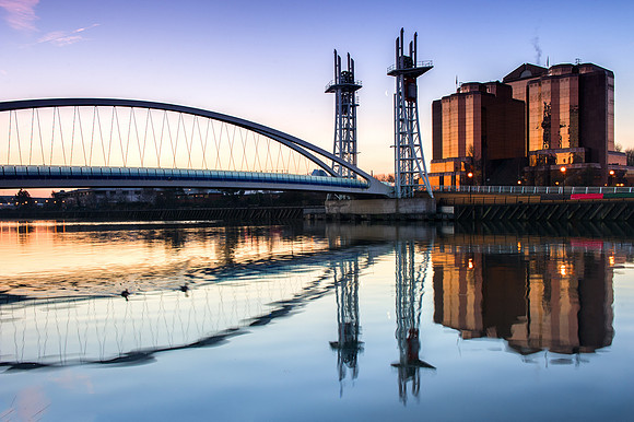 Manchester - Salford Quays Millennium Bridge
