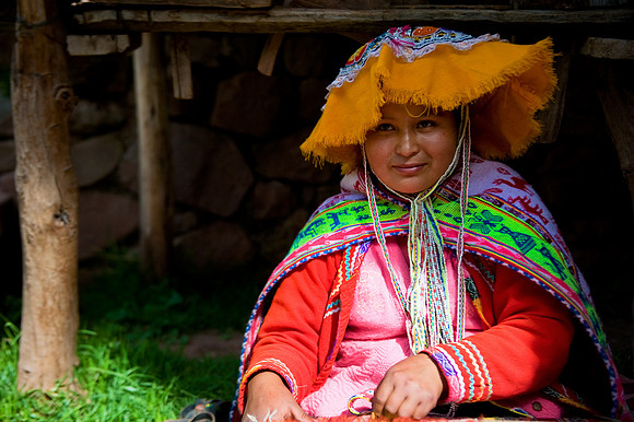 Cusco - Weaver in Awana Kancha