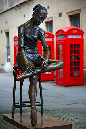 London - The Ballerina of Covent Garden