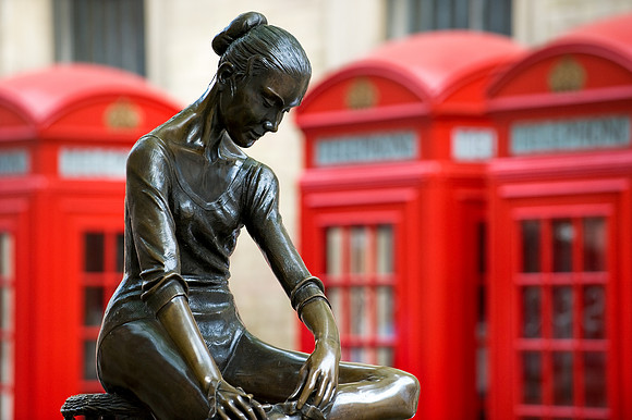 London - The Ballerina of Covent Garden